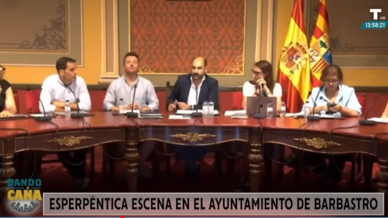 Esperpéntica escena en Barbastro con el líder del PSOE desmayándose