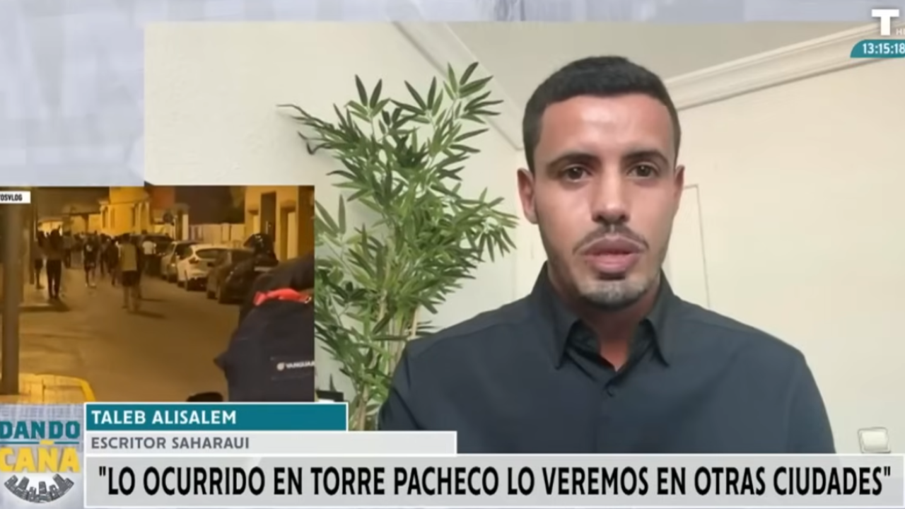 Alisalem, activista saharaui, estalla contra la izquierda tras lo ocurrido en Torre Pacheco