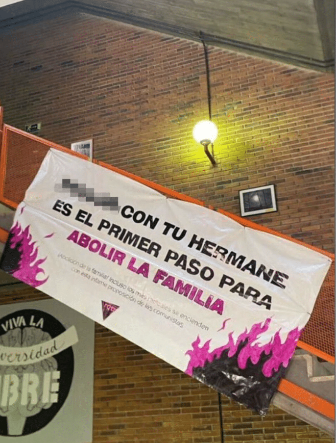 Ciencias Políticas en la Complutense: Historia de un descenso a los infiernos