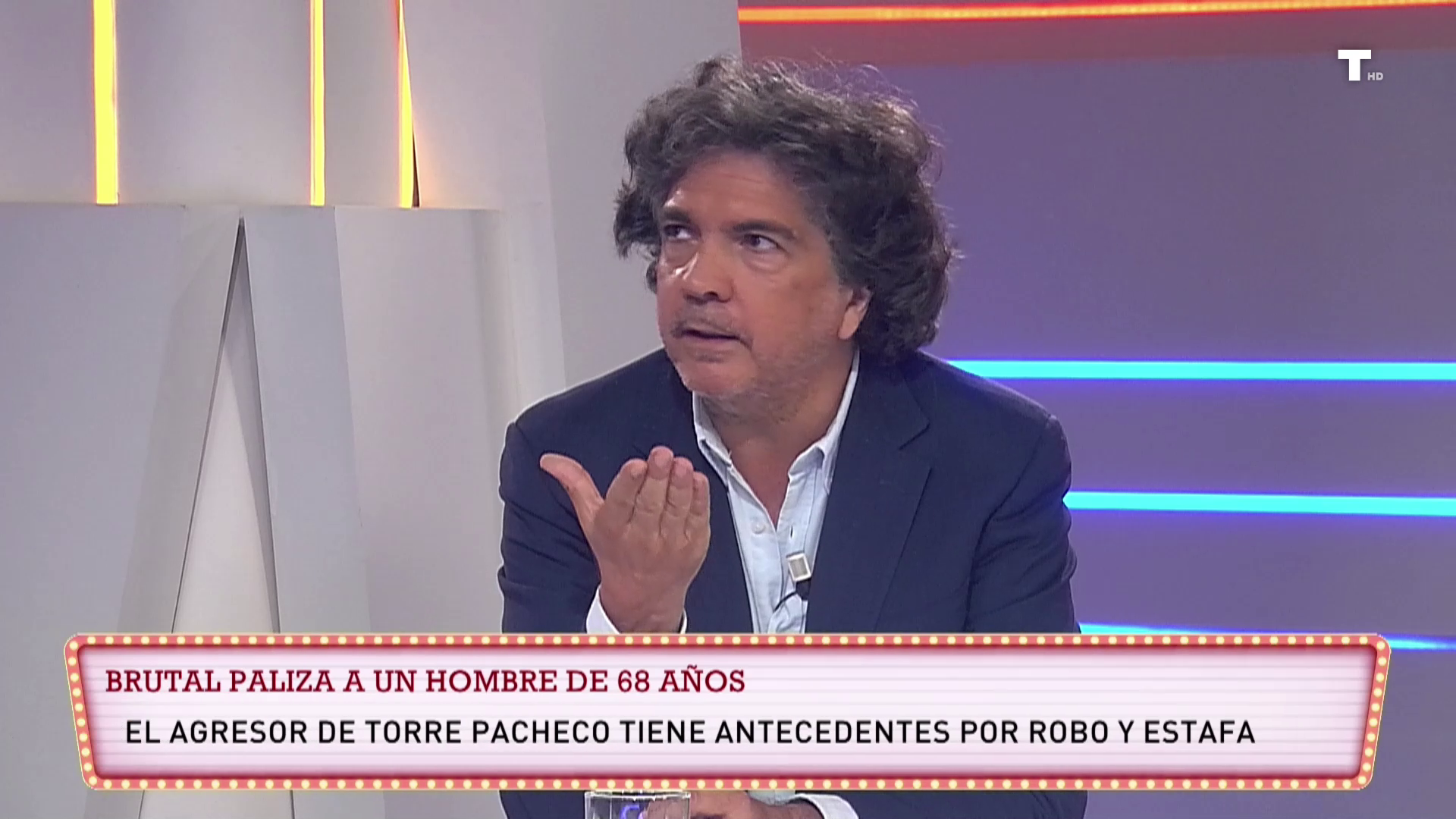Mario Garcés: «Me repugna ver a mujeres por la calle con burka»