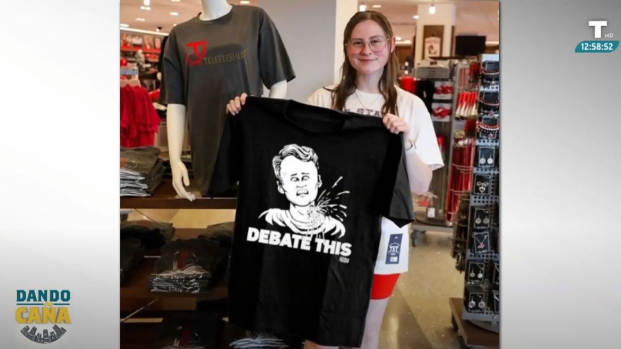 La deshumanización en auge: crean muñecas y camisetas riéndose del asesinato de Charlie Kirk 