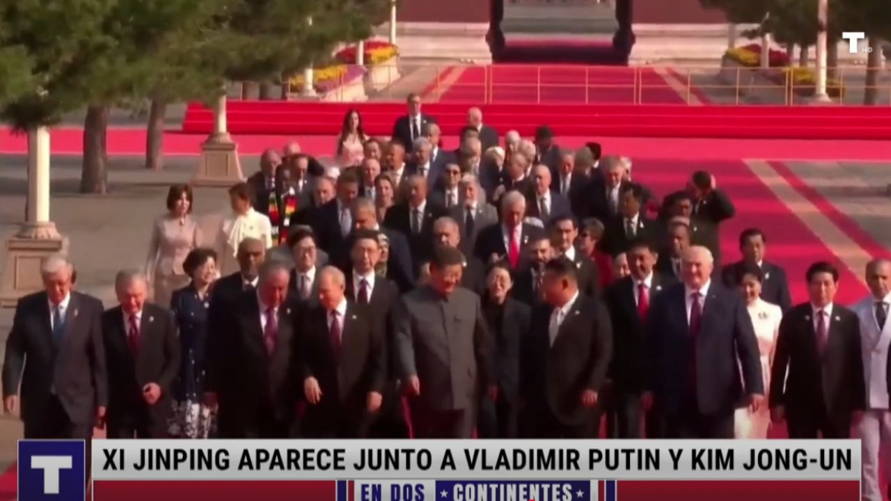 Xi celebra la rendición de Japón con Putin y Kim Jong-Un