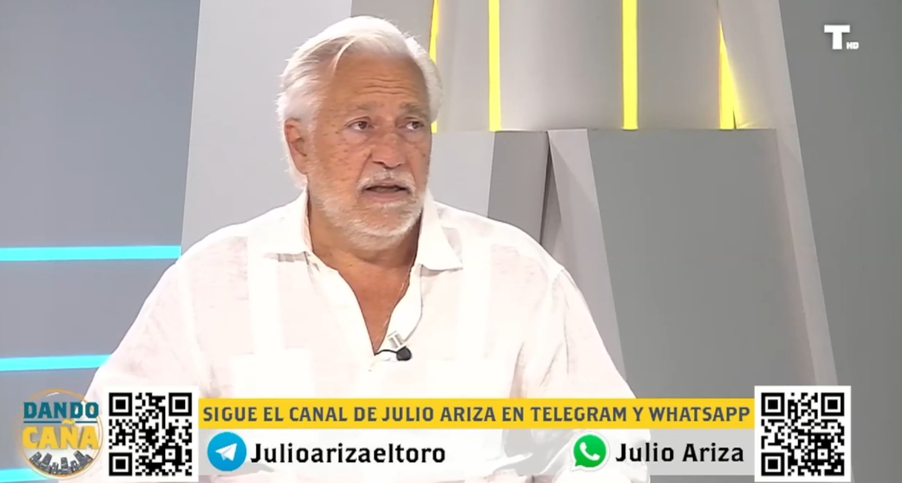 Julio Ariza desgrana la prostitución de la información de El País