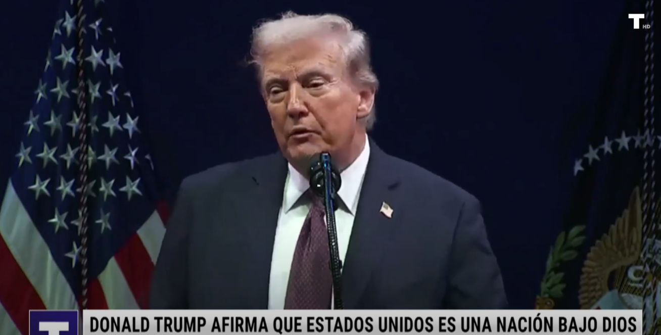 Trump protege la religión cristiana en los colegios públicos