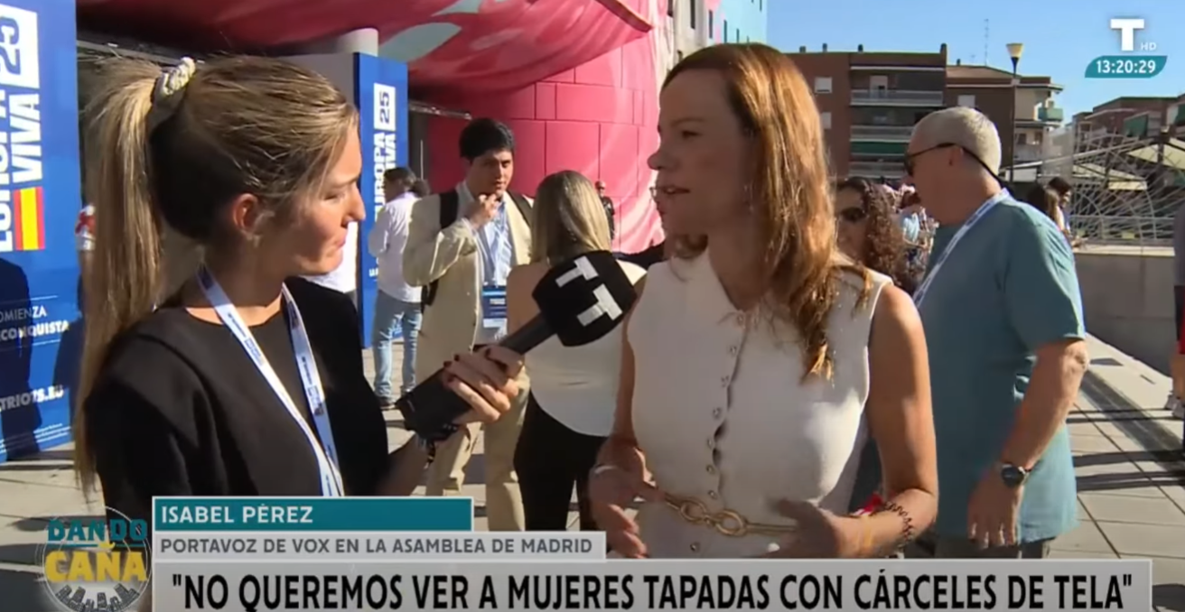 Isabel Pérez denuncia la política de brazos abiertos para los ilegales