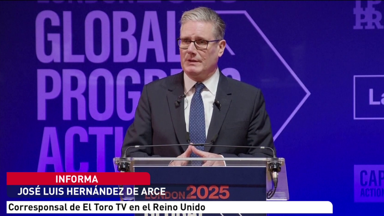 La receta de Keir Starmer para evitar la inmigración ilegal: un DNI digital