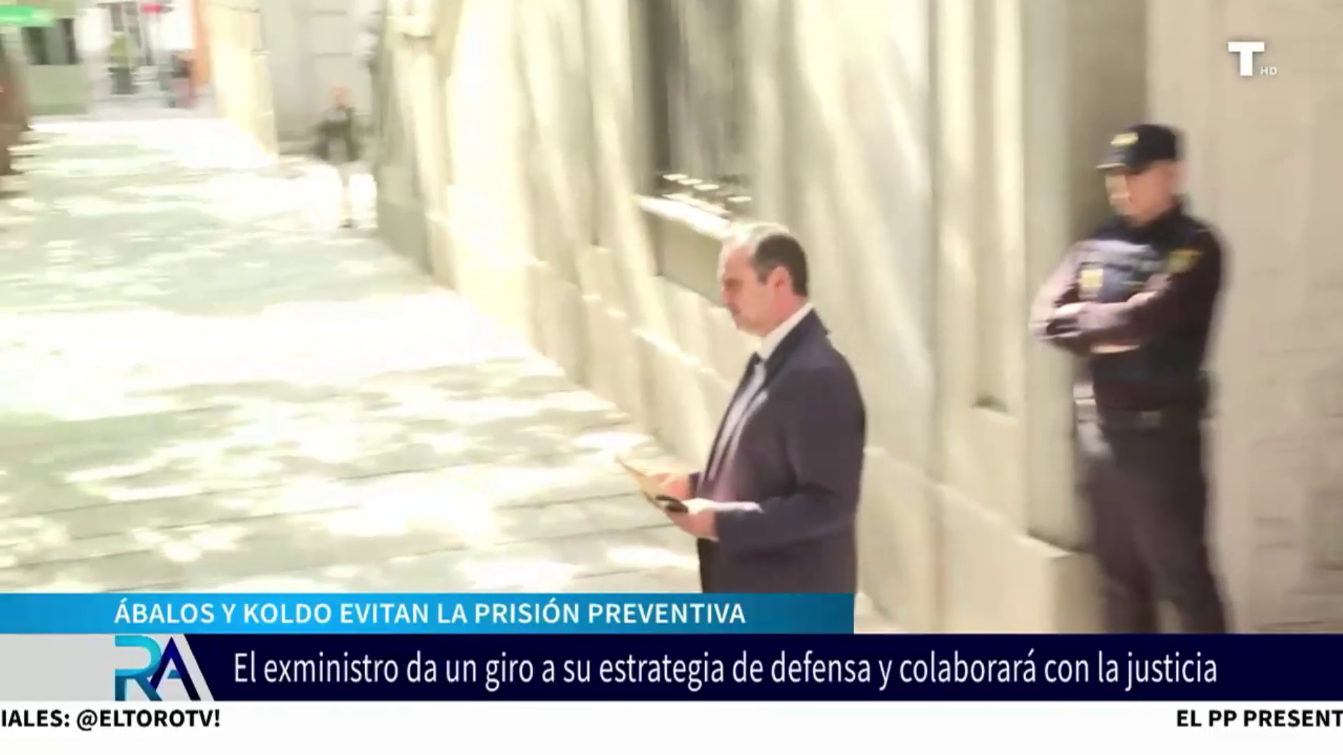 Ábalos da un giro inesperado y sigue los pasos de Aldama para librarse de la cárcel