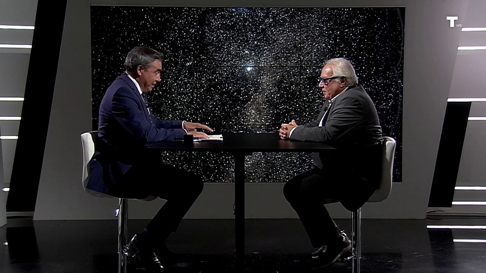 Historias de Nuestros Médicos | Carlos Cenjor | 18/10/25