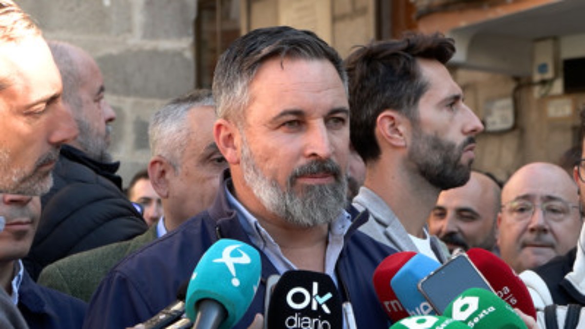 Abascal acusa a Feijóo y Guardiola de “auxiliar a Sánchez” y señala al PP como “la gran estafa política”