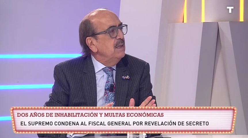 Javier Borrego: «Se ha iniciado la recuperación del Estado de Derecho»