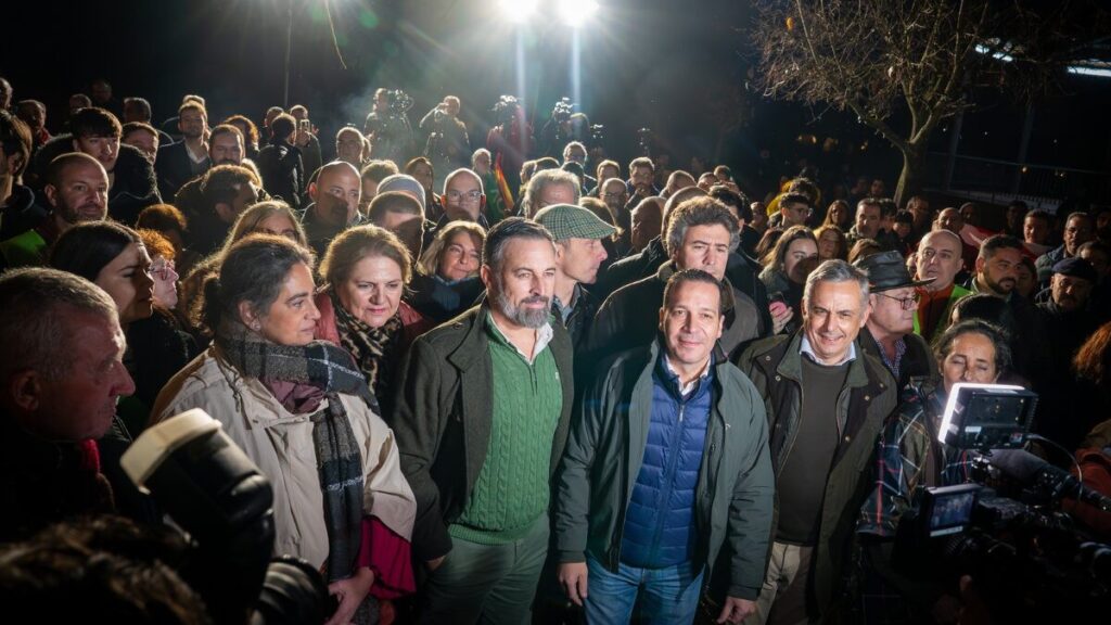 Abascal advierte en Mérida que el bipartidismo ha condenado a Extremadura a “arruinarse trabajando”