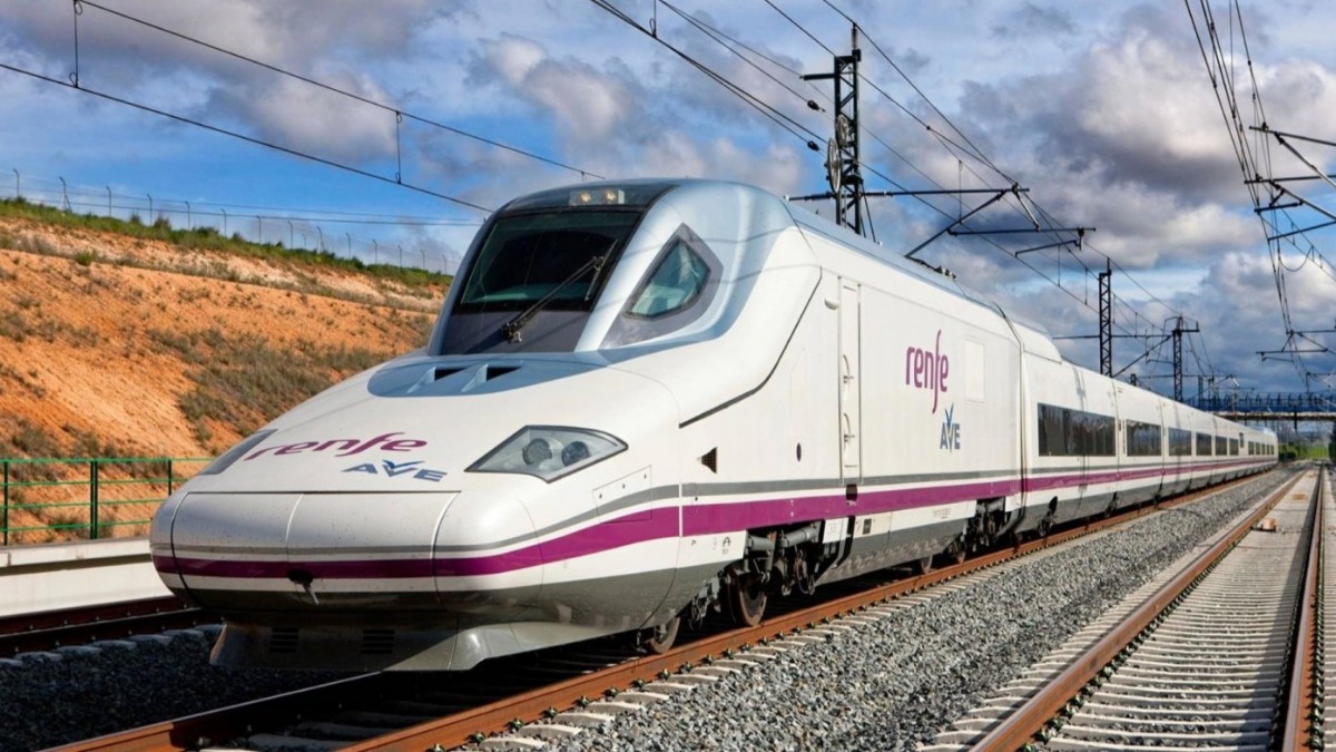 Adif reduce temporalmente la velocidad máxima en la línea Madrid-Barcelona tras avisos de maquinistas