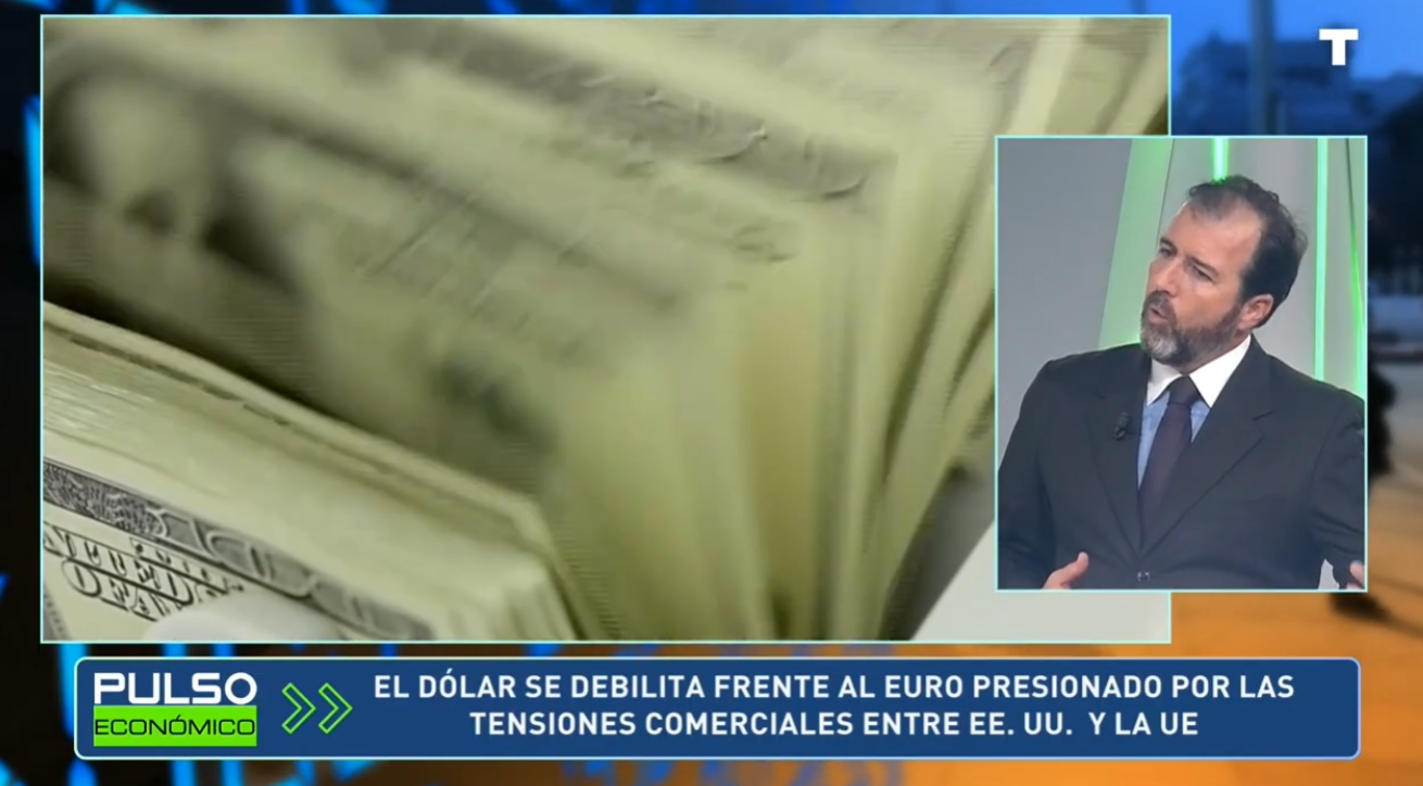 El dólar cae con fuerza frente al euro