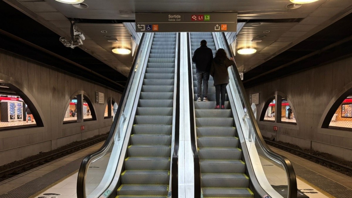 Rodalies recupera de forma progresiva la normalidad tras el accidente de Gelida, aunque persisten retrasos