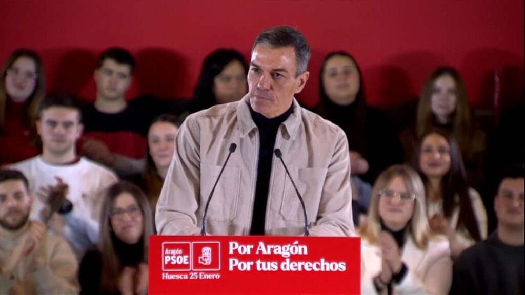 Sánchez elogia a Puente por “dar la cara desde el primer momento” tras el accidente de Adamuz
