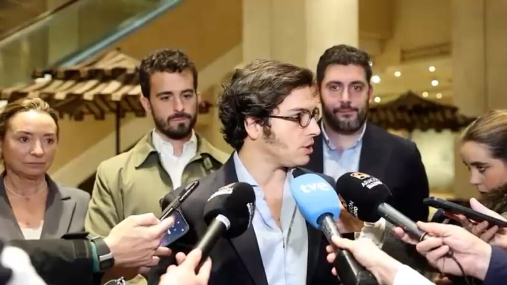 Vox acusa al Gobierno de “odiar a los españoles” tras la regularización de migrantes por decreto