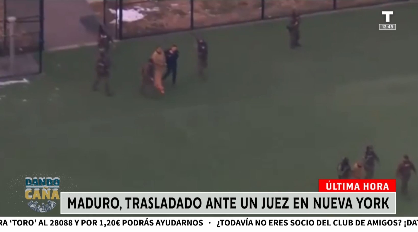ÚLTIMA HORA: Las imágenes de Maduro en uniforme de prisión y siendo trasladado