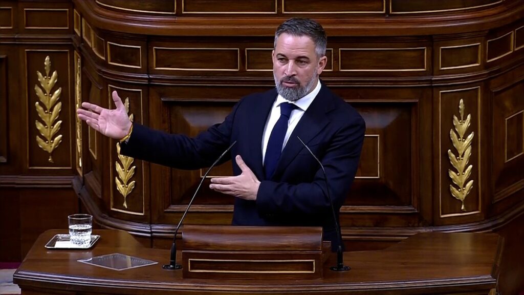 Abascal afirma que el accidente de Adamuz “fue un crimen” y exige la dimisión de Sánchez