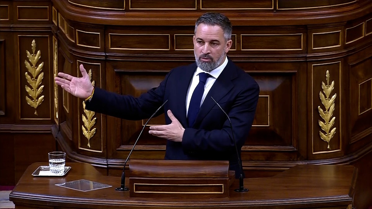 Abascal afirma que el accidente de Adamuz “fue un crimen” y exige la dimisión de Sánchez