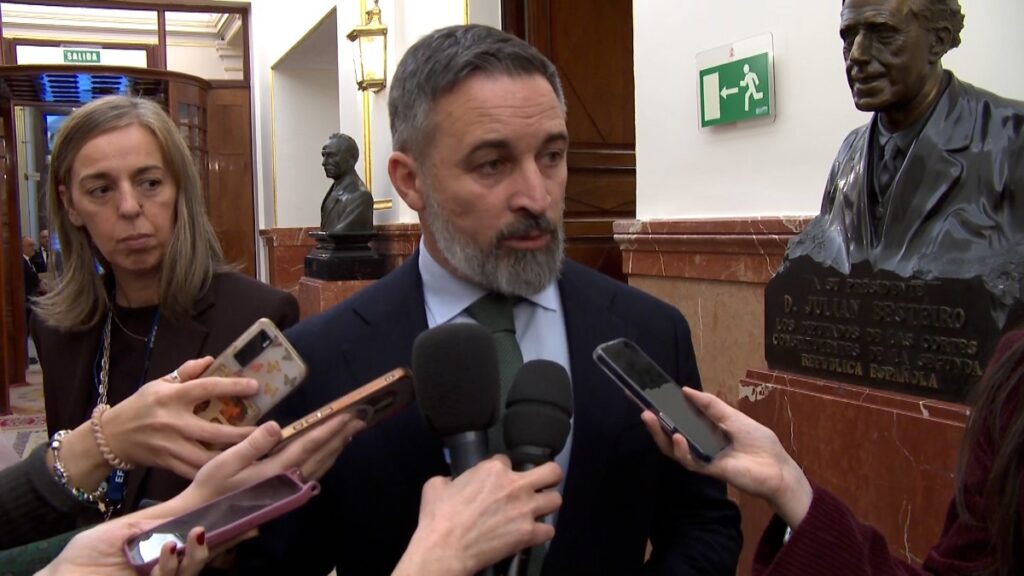 Abascal critica a Junts tras el rechazo a prohibir el burka: “Sus excusas no son creíbles”