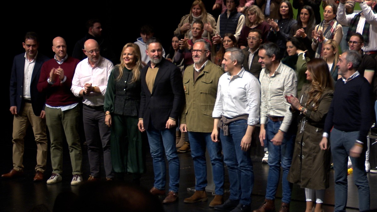 Abascal sale “a ganar” en Castilla y León y confía en mejorar los resultados de Vox