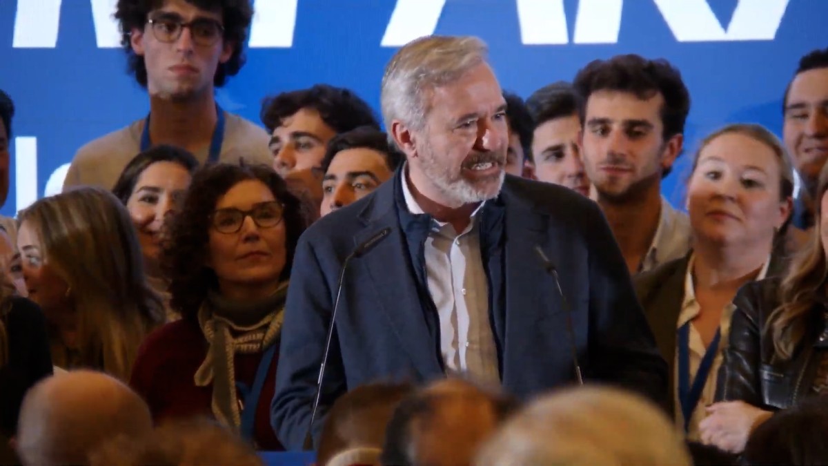 Azcón celebra su victoria en Aragón y el PP señala a Sánchez como el “gran derrotado” tras el desplome del PSOE