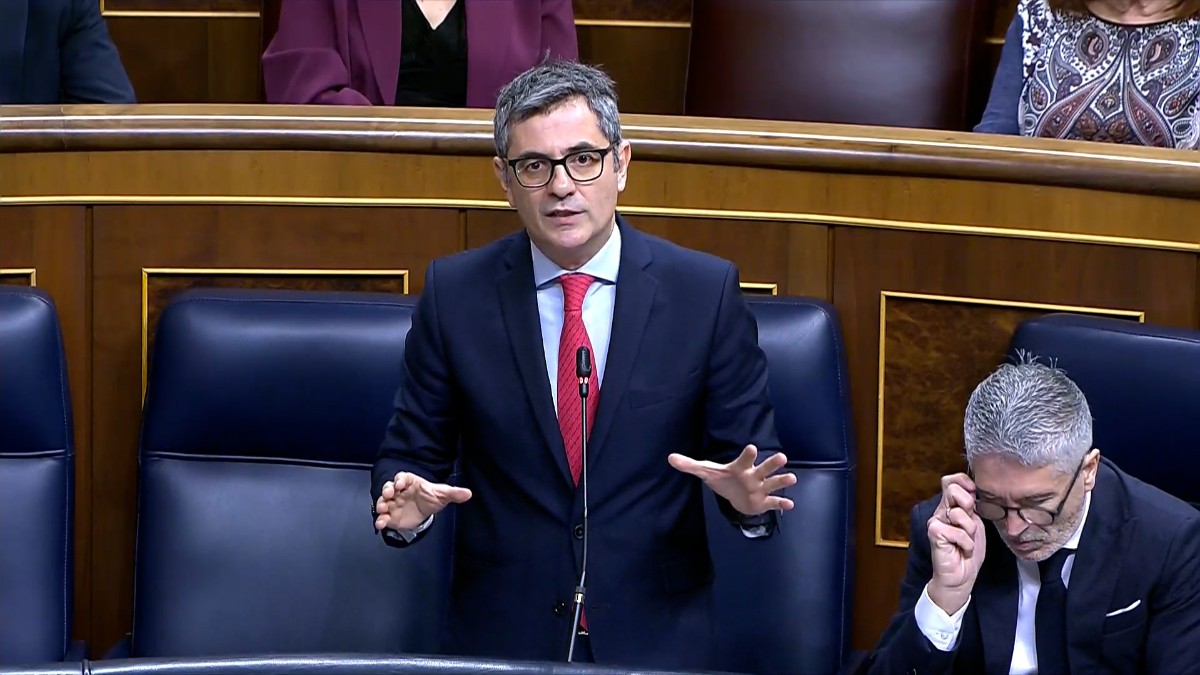 Bolaños defiende que el Gobierno “cumple la ley” en la tramitación del indulto al ex fiscal general