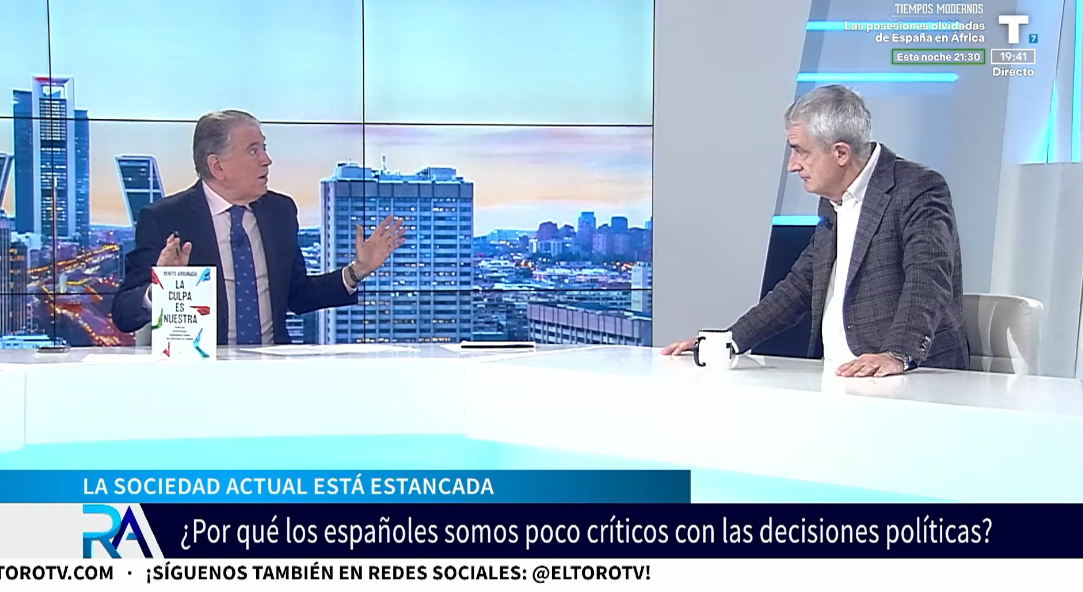 Benito Arruñada: «Soy funcionario y no entiendo los privilegios que tienen los funcionarios»