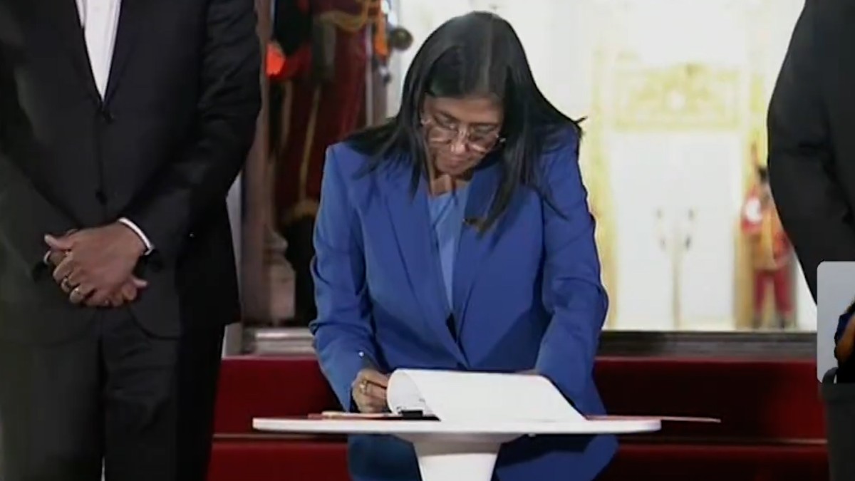 Venezuela suscribe nuevos contratos de petróleo para el mercado de Estados Unidos