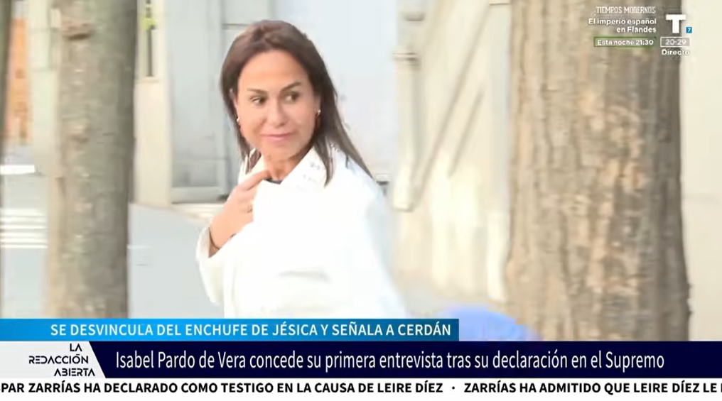 Isabel Pardo de Vera, imputada por cinco delitos, se plantea dar el salto a la política
