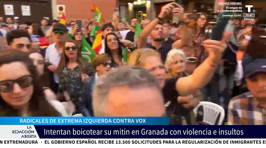 Radicales de extrema izquierda intentan reventar el mitin de VOX en Granada