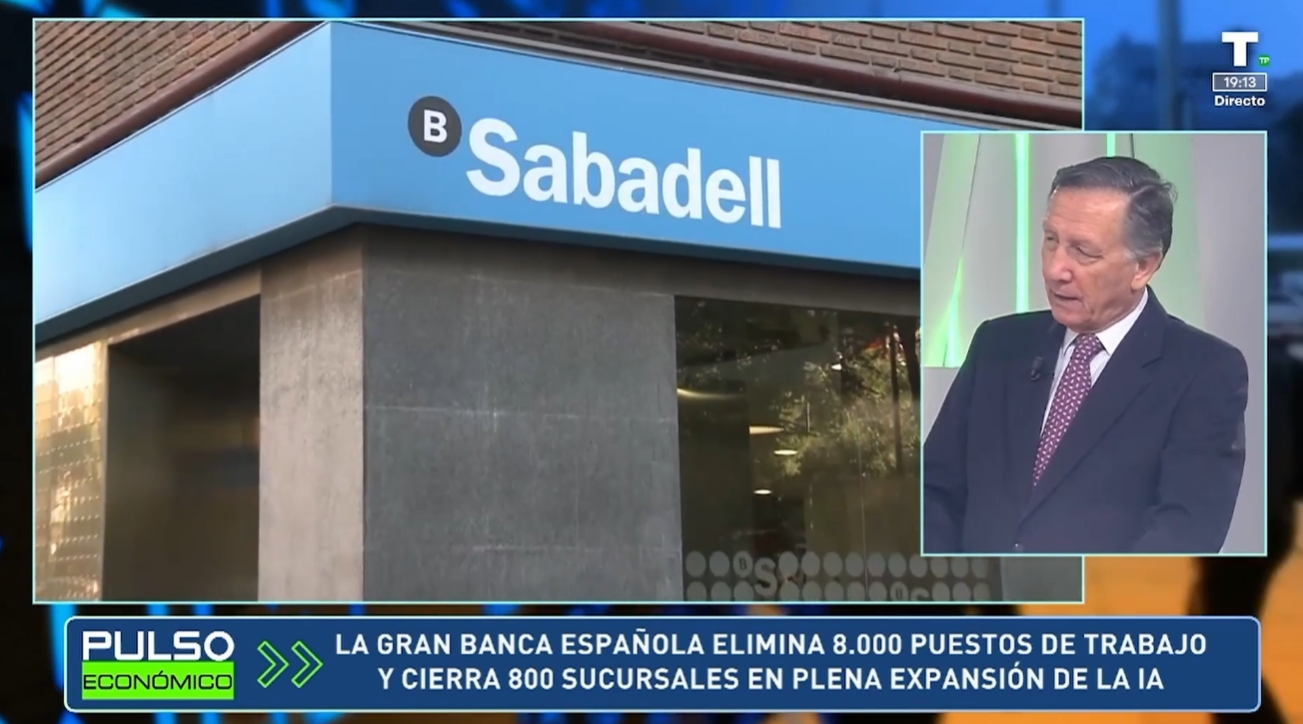 La banca española recorta 8.000 empleos mientras BBVA crece en plantilla