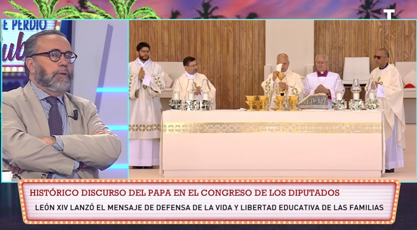 José María Sánchez: «Ha tenido que venir León XIV al Congreso a recordar las glorias de España»