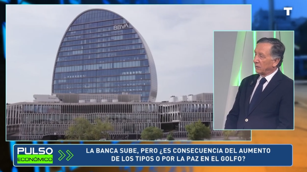 Juan Abellán: «La banca está en la autopista de salida»