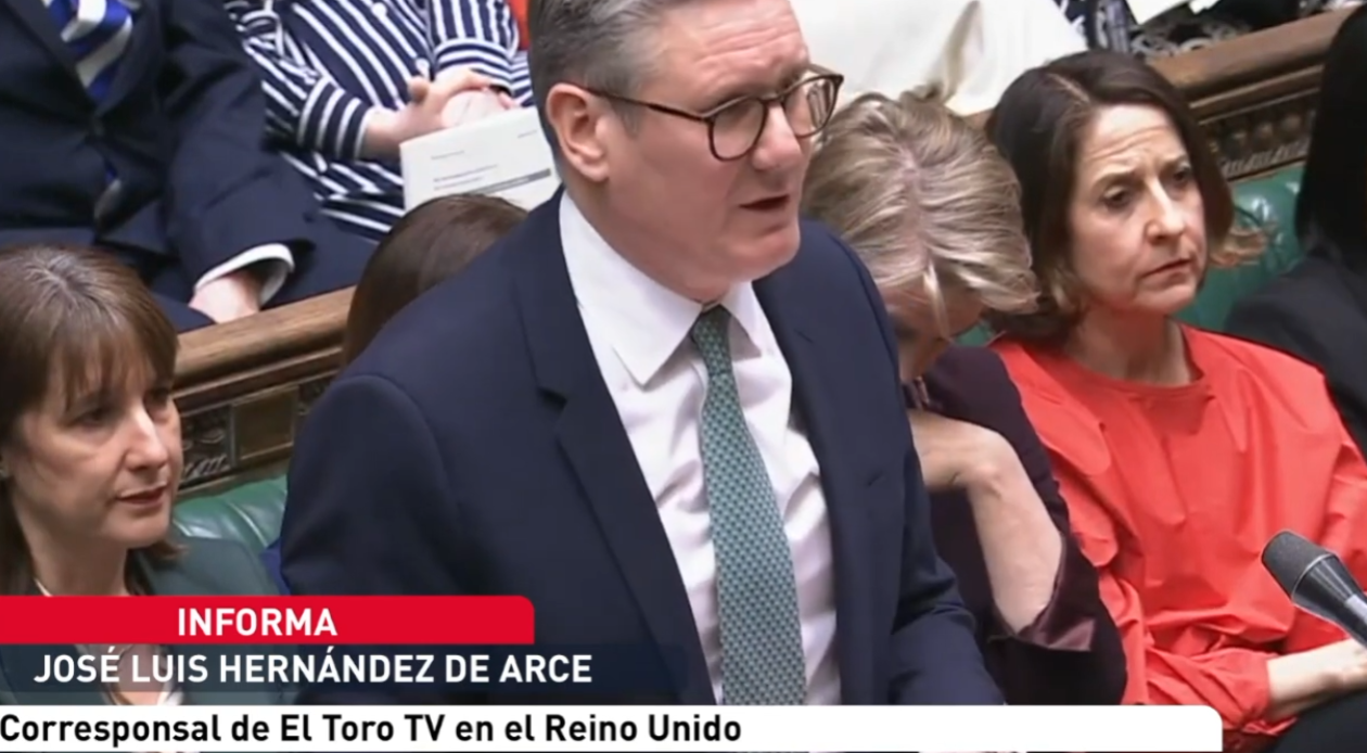 El frente se rompe: El Gobierno de Starmer pierde a sus guardianes de la defensa