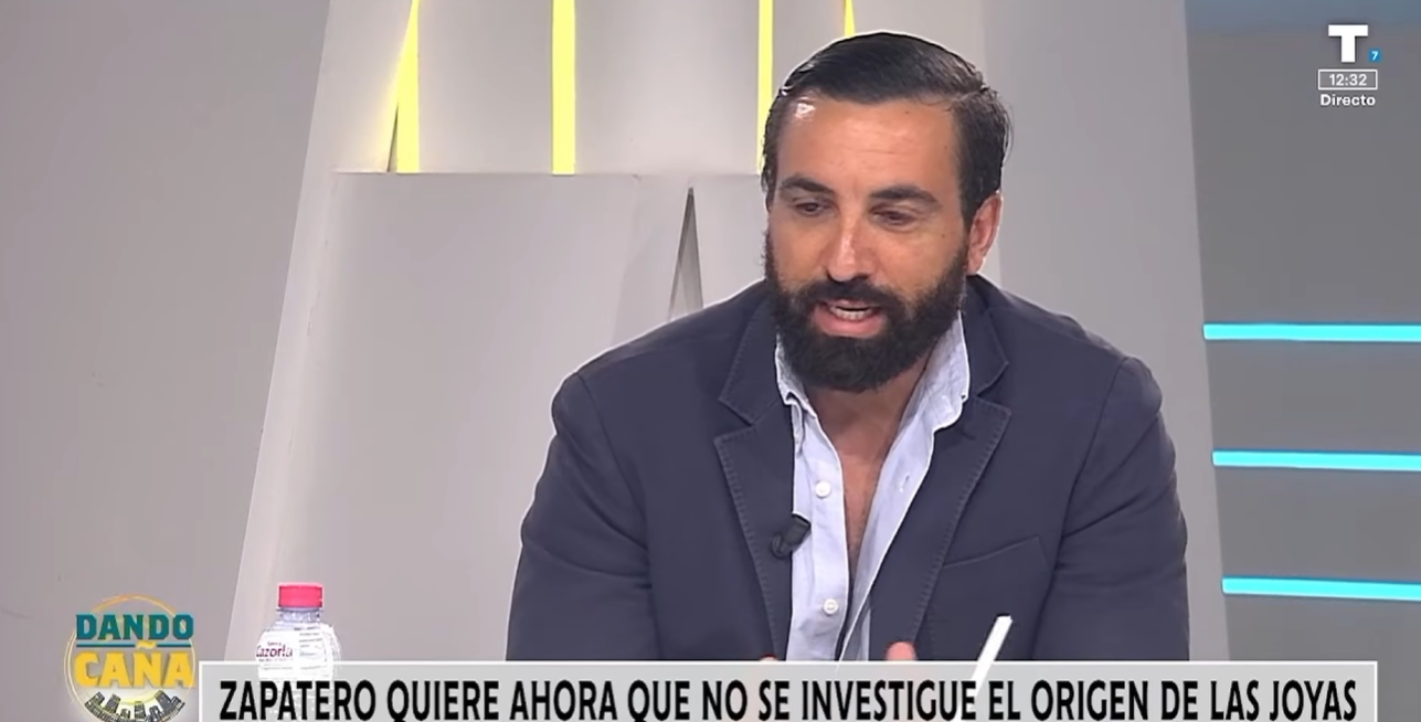 El expresidente quiere suspender la investigación judicial hacia él y su familia