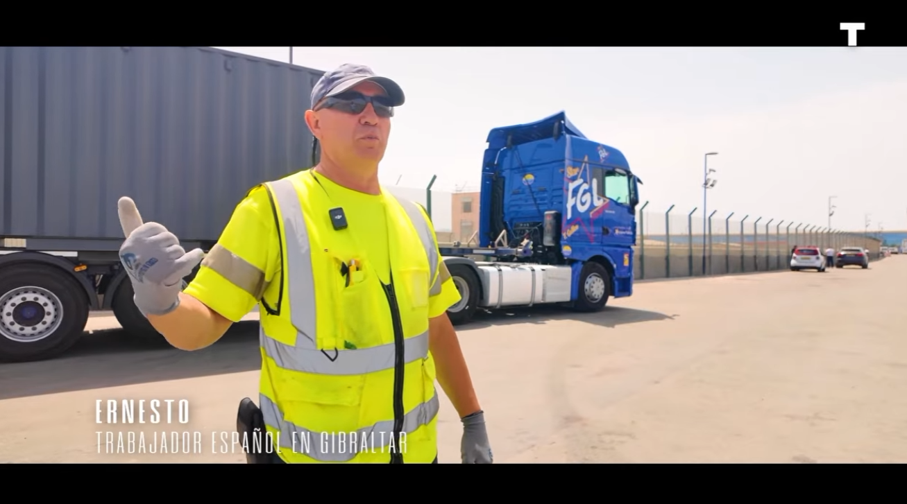 Sánchez abandona a los españoles que trabajan en Gibraltar