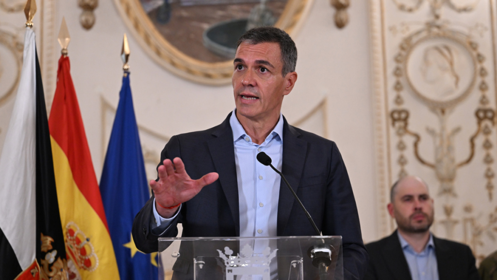 El PP exige la comparecencia urgente de Sánchez en el Congreso por la crisis de Ceuta mientras el presidente descansa en La Mareta