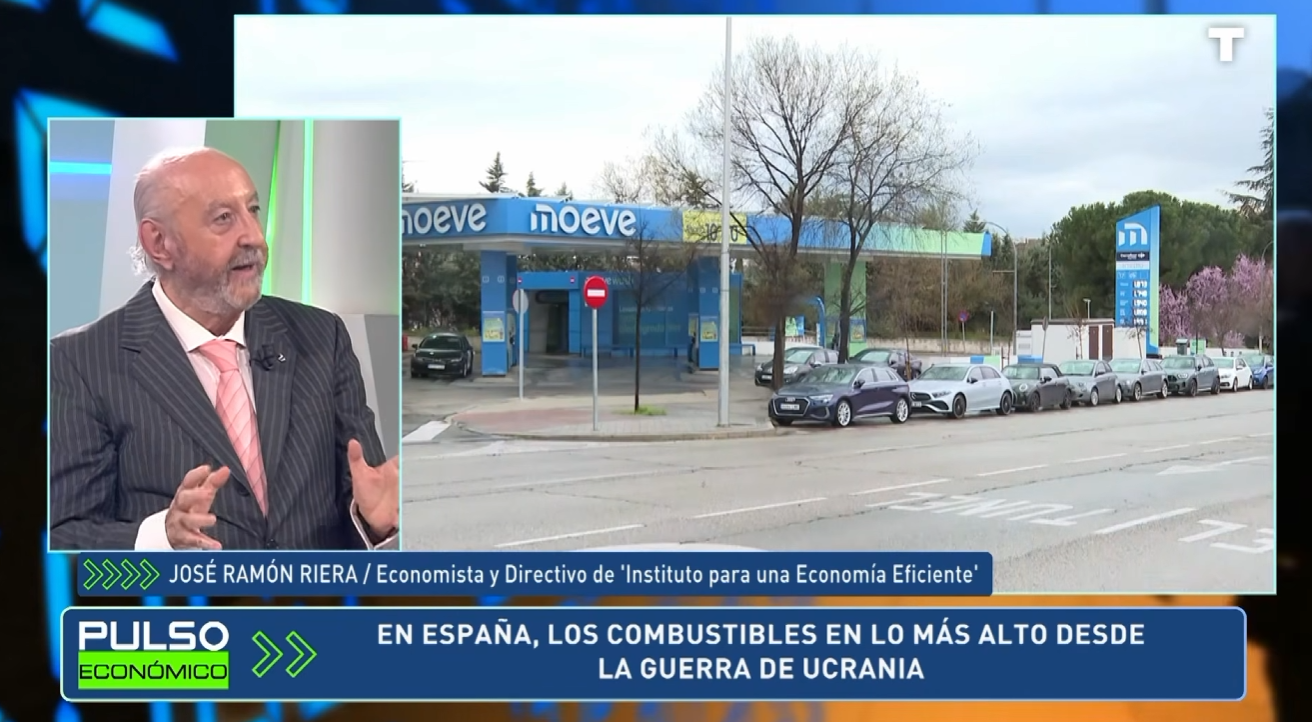 La gasolina se dispara un 35% y amenaza con reavivar la inflación