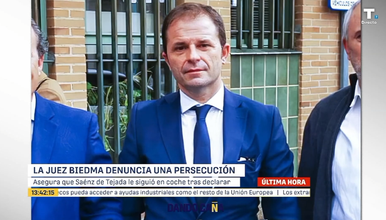 La magistrada denuncia que Saénz de Tejada le siguió en su coche tras declarar en la AN