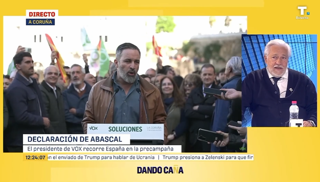 Julio Ariza retrata a un Macron que da la espalda a Francia ante su islamización
